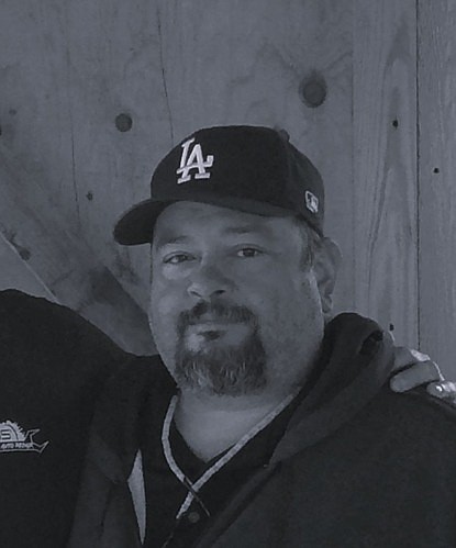 Ian Lyle Kimmey passed away December 10 at the age of 52. He leaves behind an extensive family that will miss him greatly.