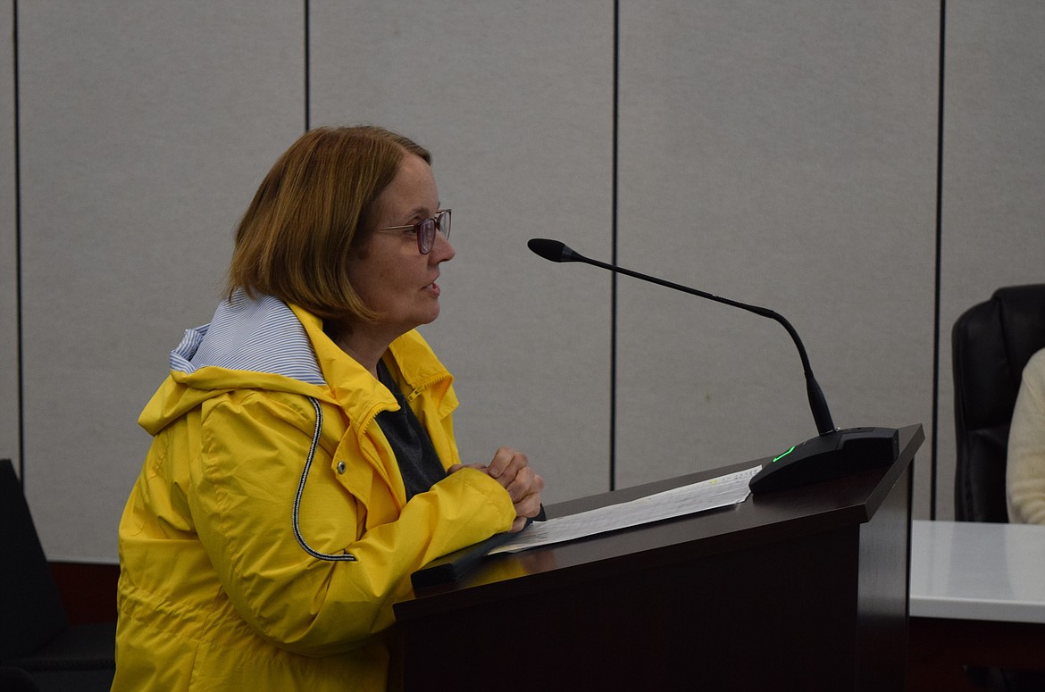 Adams County Pet Rescue board member Tammy Foley speaks at an Othello City Council meeting to request additional funding from the city of Othello for ACPR.