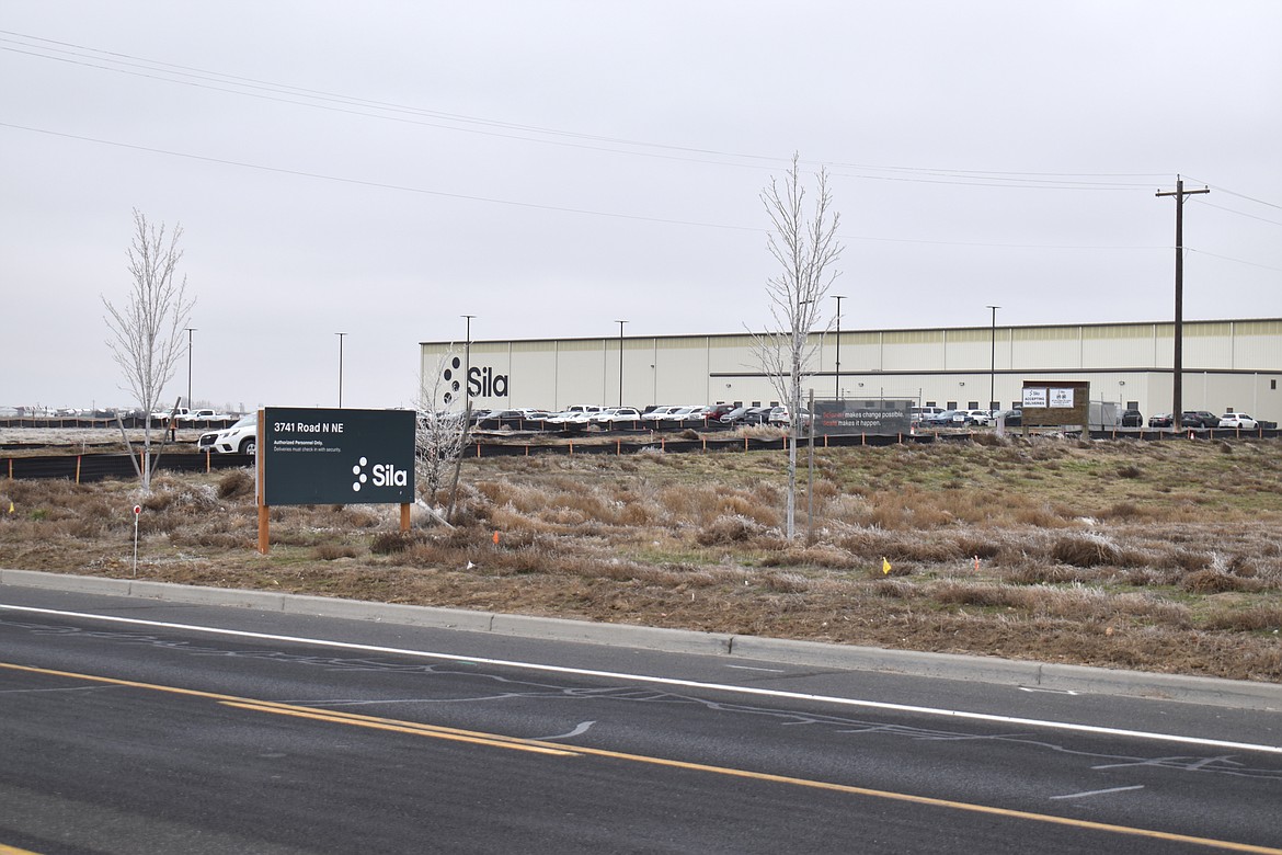 Sila breaks ground on Washington facility | Basin Business Journal ...