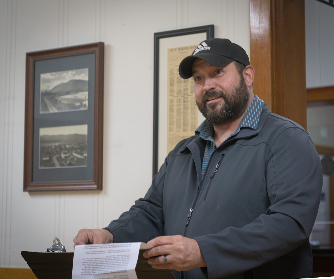 Matthew Jaramillo discusses the Plains animal ordinance. (Tracy Scott/Valley Press)