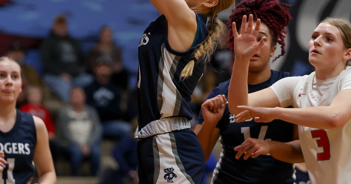 Badger girls fall to defending 4A champs, prep for league | Bonners