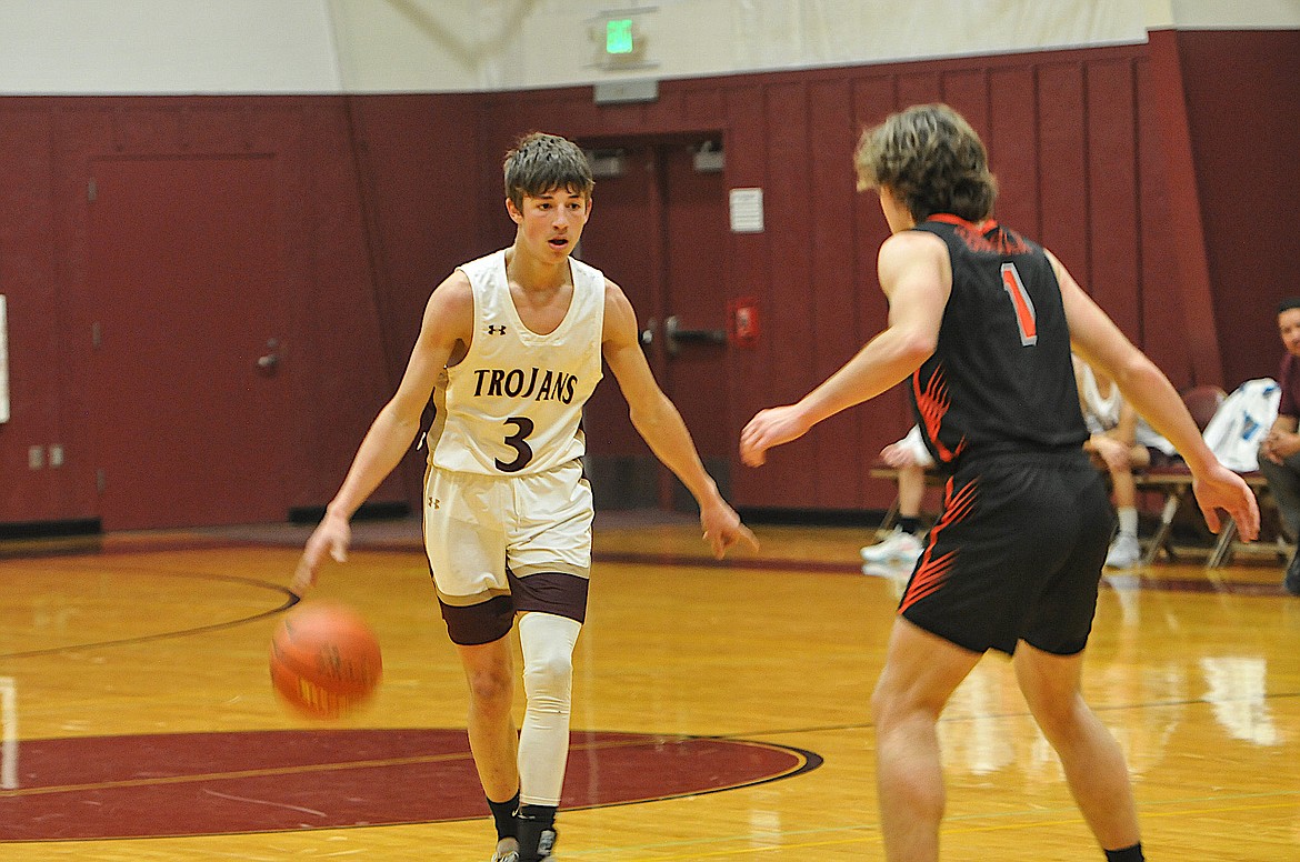 Local sports teams cope with winter weather Western News