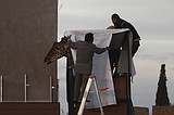 On his 50-hour journey to central Mexico, Benito the giraffe is boxed up with his head sticking out