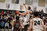 Hard-fought Royal-Wahluke game ends in 50-42 Knights victory