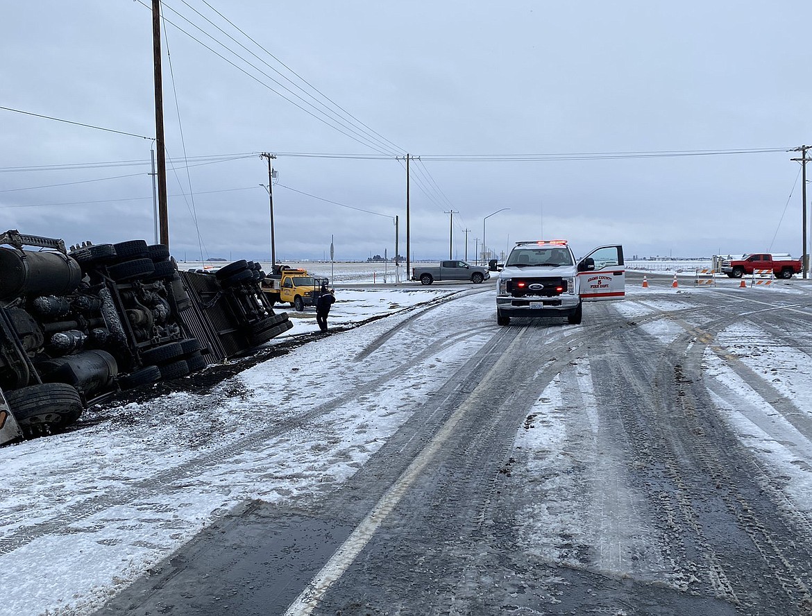 A head-on collision claimed three lives outside Othello Thursday.