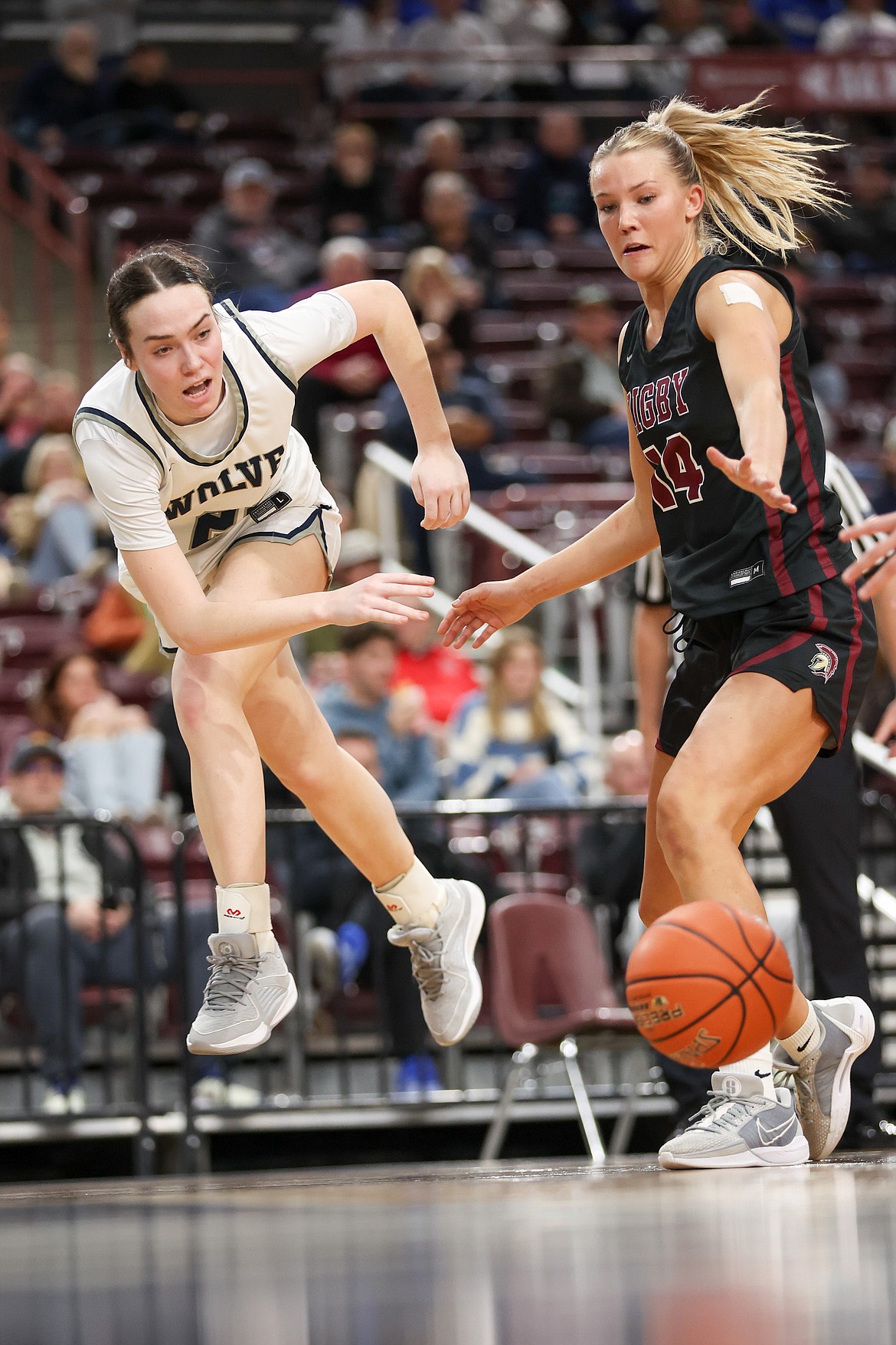 JASON DUCHOW PHOTOGRAPHY
Lake City junior Sadie Zimmerman, left, passes the ball against Rigby in a state 5A semifinal Friday at the Ford Idaho Center in Nampa.