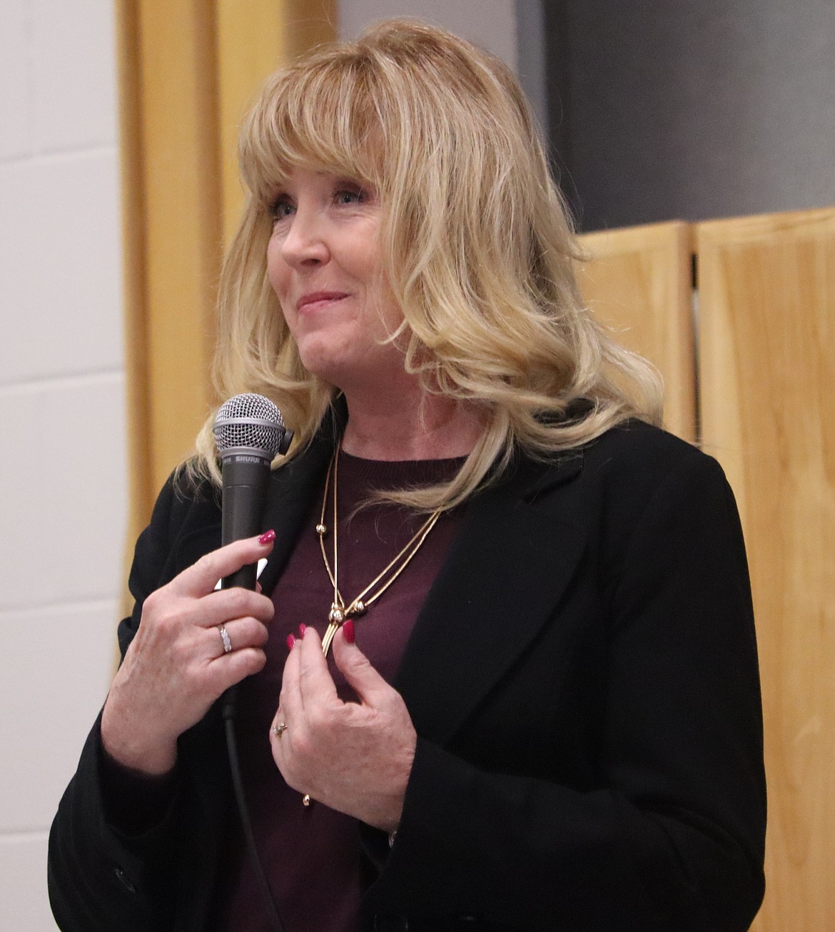 Christie Wood speaks during a forum on open primaries and ranked-choice voting on Sunday at Prairie View Elementary School.