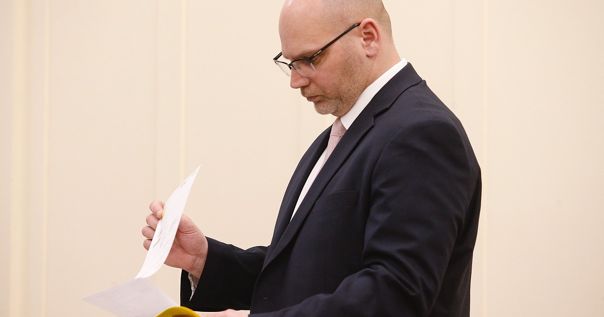 Body camera footage shown in murder trial - Vimarsana News