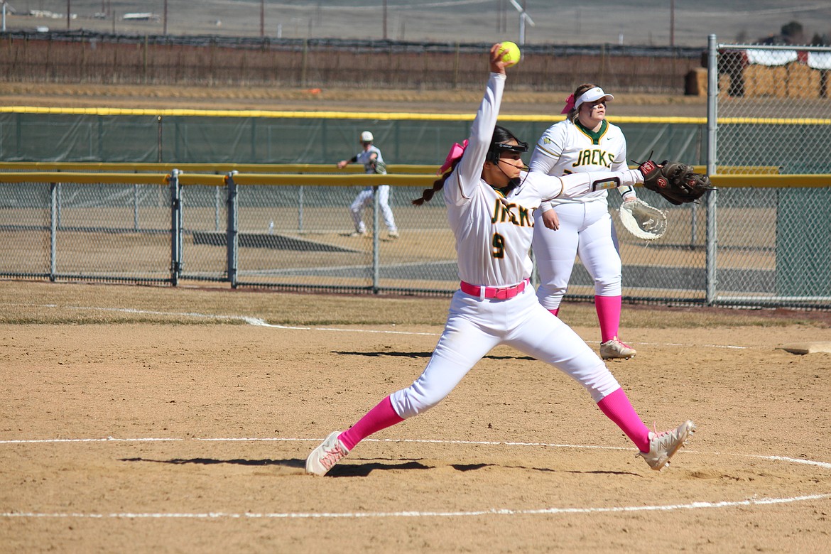 Quincy pitcher Mariah Stephens (9) delivers the ball in Quincy’s win Saturday.