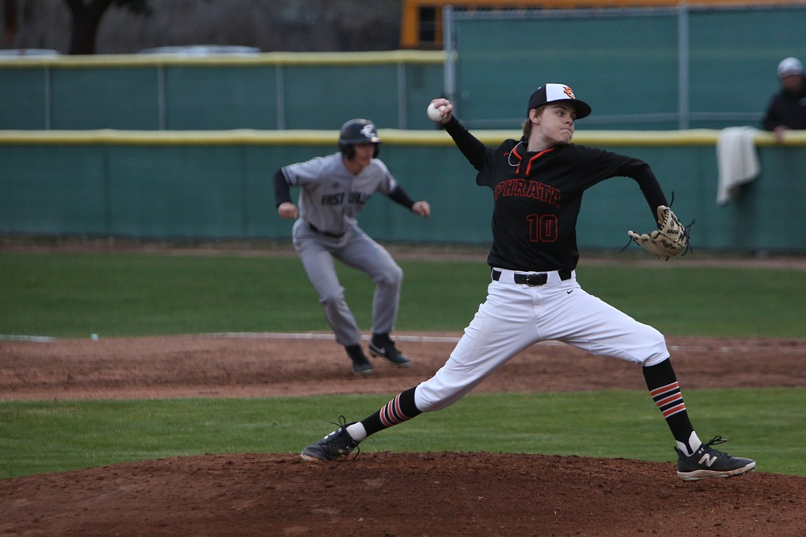 Ephrata senior Noah Ferebee pitches against East Valley (Yakima) in the nightcap of Friday’s doubleheader. Ephrata coach David Tempel has said that Ferebee and the rest of the pitchers are a strong point for Ephrata baseball this year.