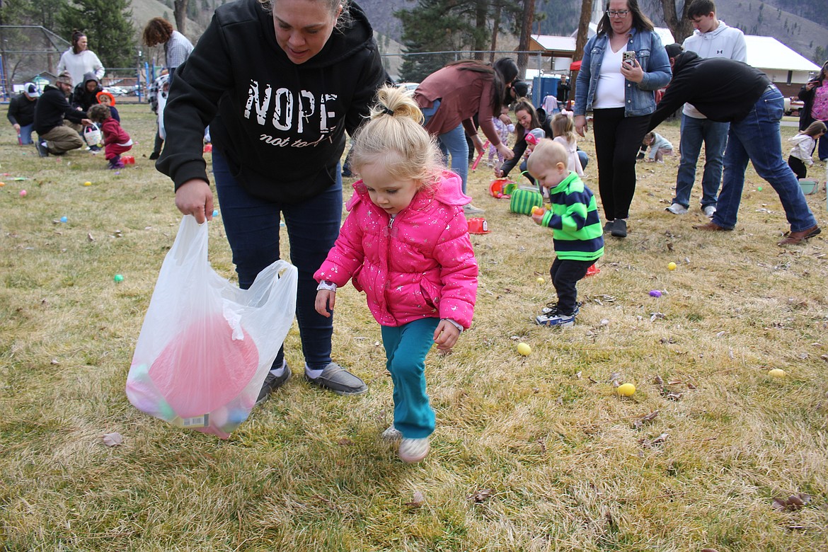 Prizes from so many different sponsors were appreciated by participants and their families. The plastic eggs had the name of the prize in it, if it wasn’t full of candy. (Monte Turner/Mineral Independent)