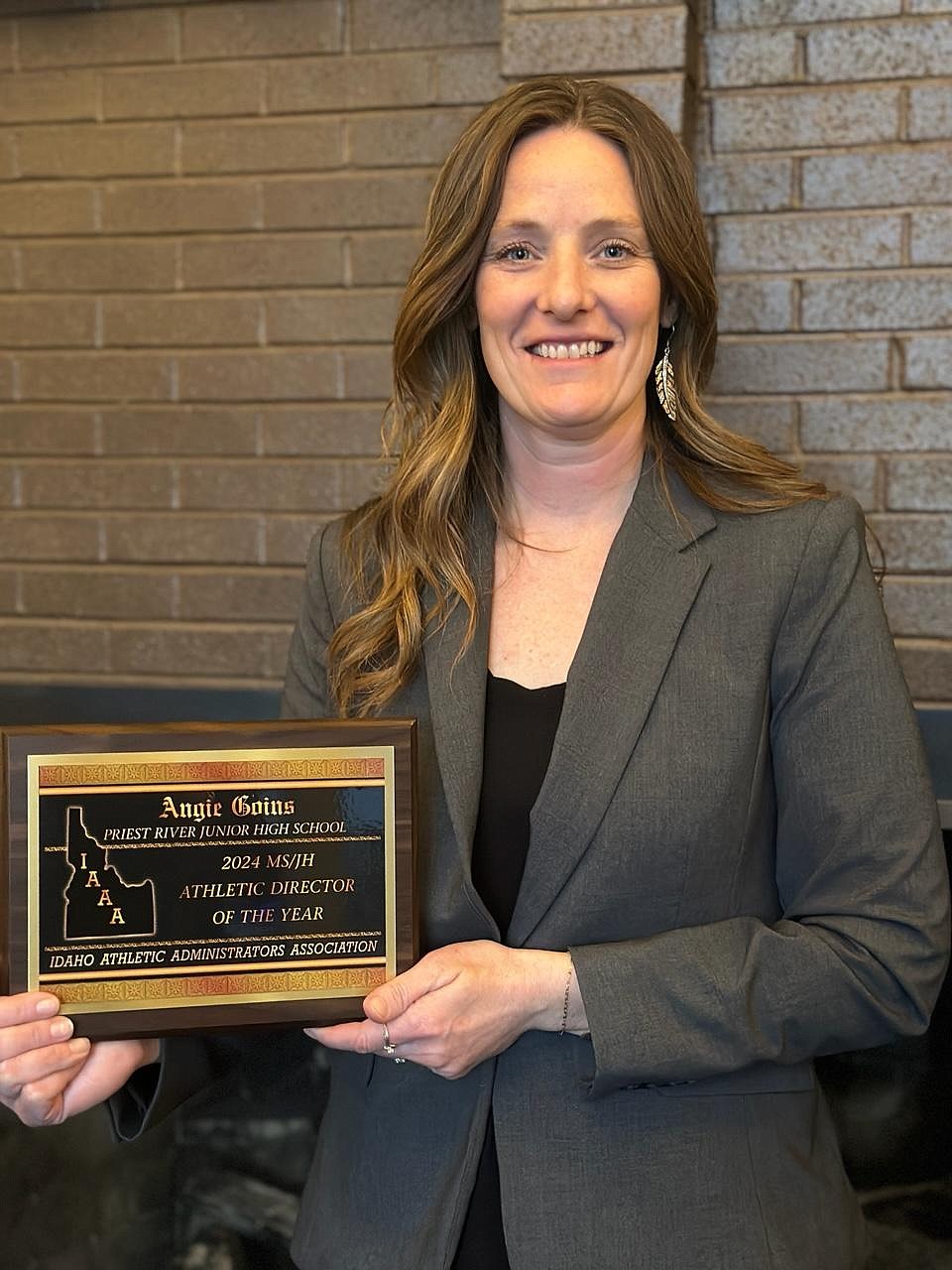 Priest River Junior High School Athletic Director, Angie Goins, was recently named the Middle School Athletic Director of the Year by the Idaho Athletic Administrators Association. Goins, who has been in the position for three years, said one of the most rewarding aspects of her job is seeing how student-athletes grow over their middle school years before heading to high school. Goins said she also really enjoys hosting tournaments — this year, PRLJHS hosted the first ever all-girls middle school district wrestling tournament. Some other athletic achievements Goins and the schools’ coaches accomplished were the boys wrestling team winning the district championship and the Warrior football team going 7-1. Goins was nominated by other athletic directors for the award and said she is honored to work with a pool of great athletic directors throughout North Idaho.