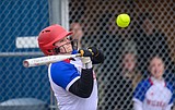 Softball goes .500 on a long road tour
