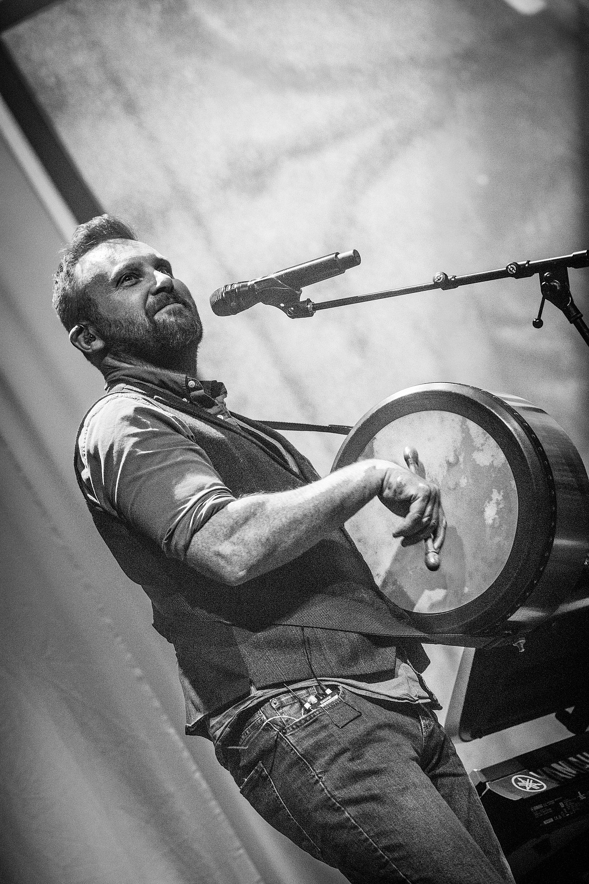 Irish musician David Shannon’s performances are often accompanied by the fiddle and the bodhran, a handheld drum widely used in traditional Irish music.