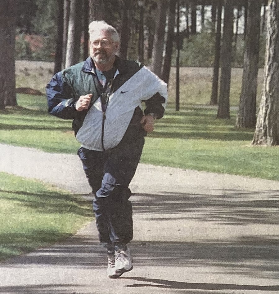 Dean Haagenson practices for 1999 Bloomsday.