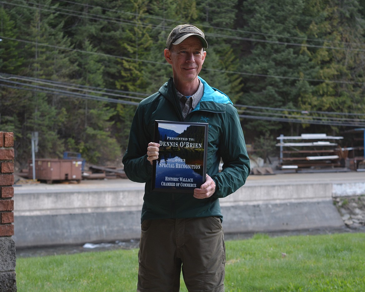 Wallace Chamber of Commerce Special Recognition Award went to Dennis O'Brien.