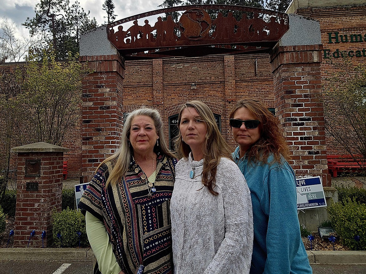 Kelleen Burgess and Kristi Hegvet approached Tess Reasor of 208 Recovery after realizing there weren't support groups for family and loved ones of people who overdosed.
Left to right: Kelleen Burgess, Tess Reasor and Kristy Hegvet.