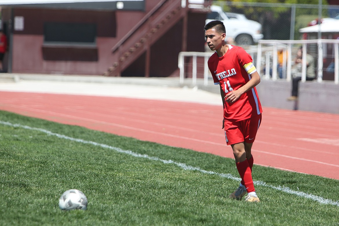 Othello senior Felipe Haro brings the ball upfield during a postseason match against Grandview on May 11. The Huskies finished second in the CWAC this spring, with an overall record of 12-7-1.