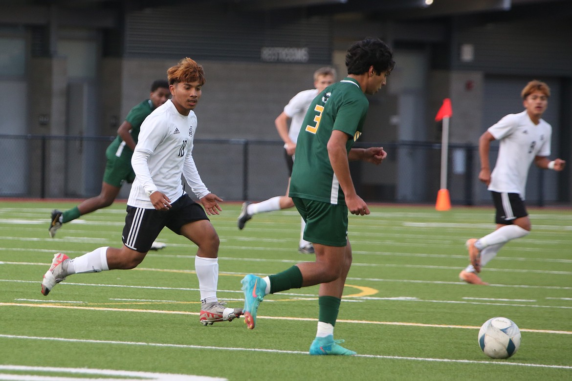 Royal sophomore Victor Aquino (18) scored the lone goal of Friday’s state semifinal win over No. 2 seed Vashon Island.