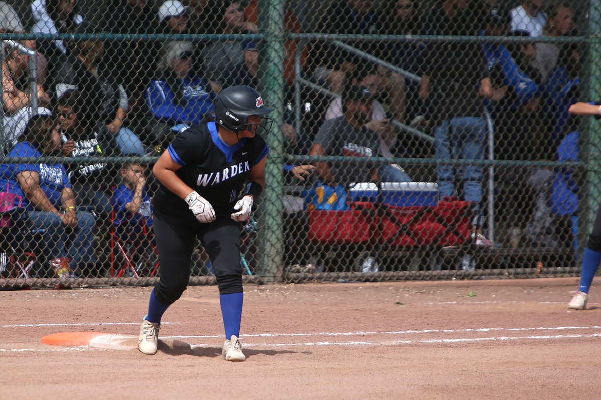 Warden sophomore Jamylex Pruneda leads off of first base during the top of the second inning on Saturday against Adna.