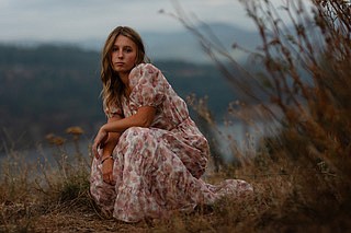 Singer-songwriter Sydney Dale released a new song May 10, "Girl You Call a Friend," the video for which came out today.