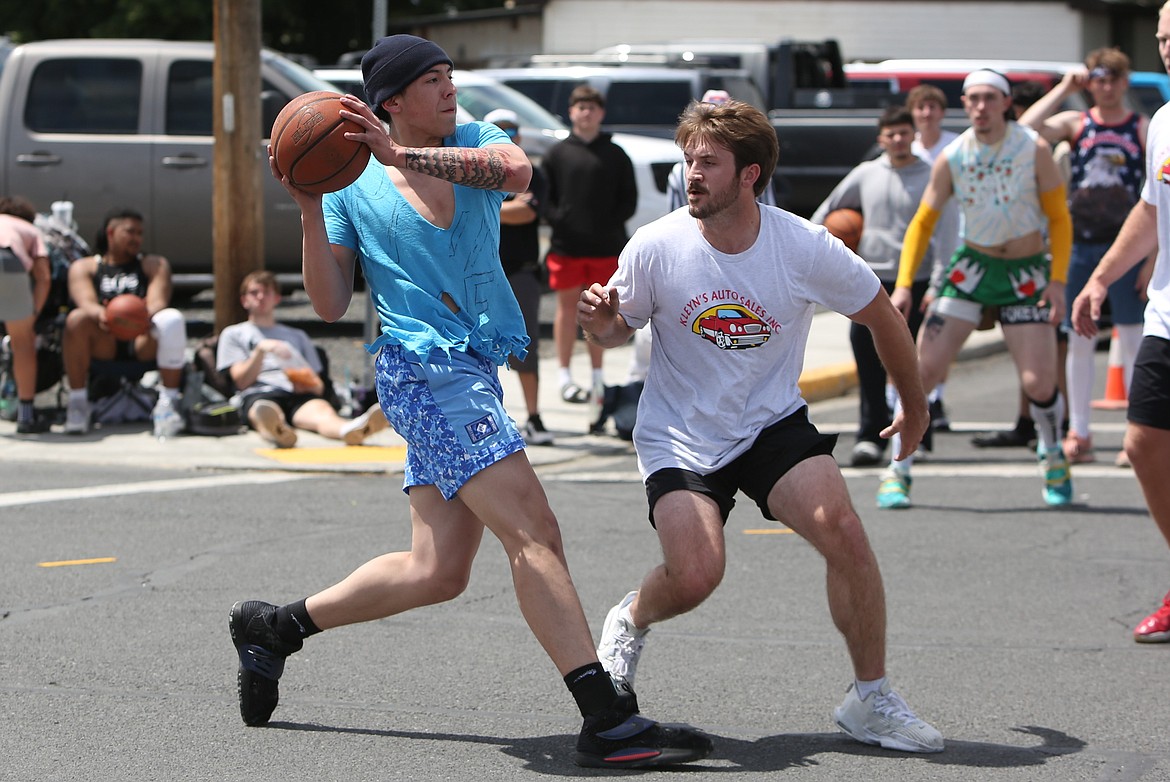 In addition to youth divisions, there were two brackets for men's basketball players at Saturday’s Dru Gimlin 3-on-3 Basketball Tournament in Quincy.