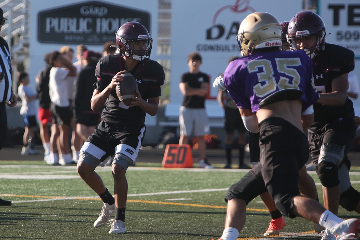 The Wahluke offense matches up against the Connell defense during Tuesday’s jamboree in Royal City. Along with local teams from Moses Lake, Royal, Wahluke and Warden, Connell and Okanogan were in attendance at the jamboree.