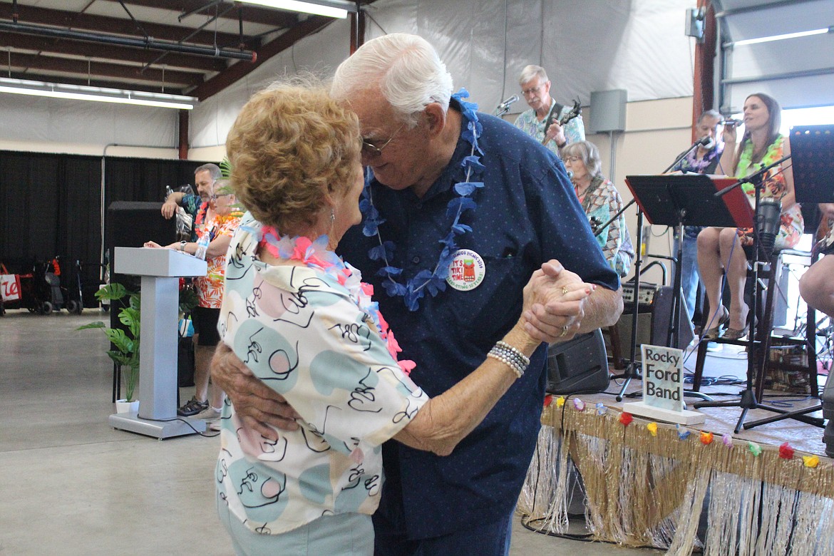 A couple hits the dance floor at the annual Senior Picnic.