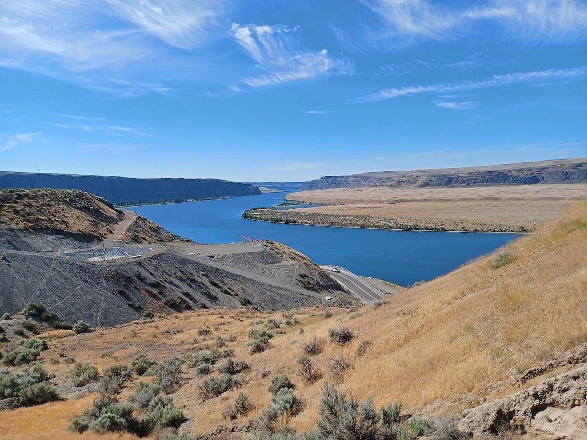 Sun shines over the Columbia River near Crescent Bar. This week looks to be sunny with plenty of time for outdoor fun and maybe the occasional siesta or a boating excursion on the river.