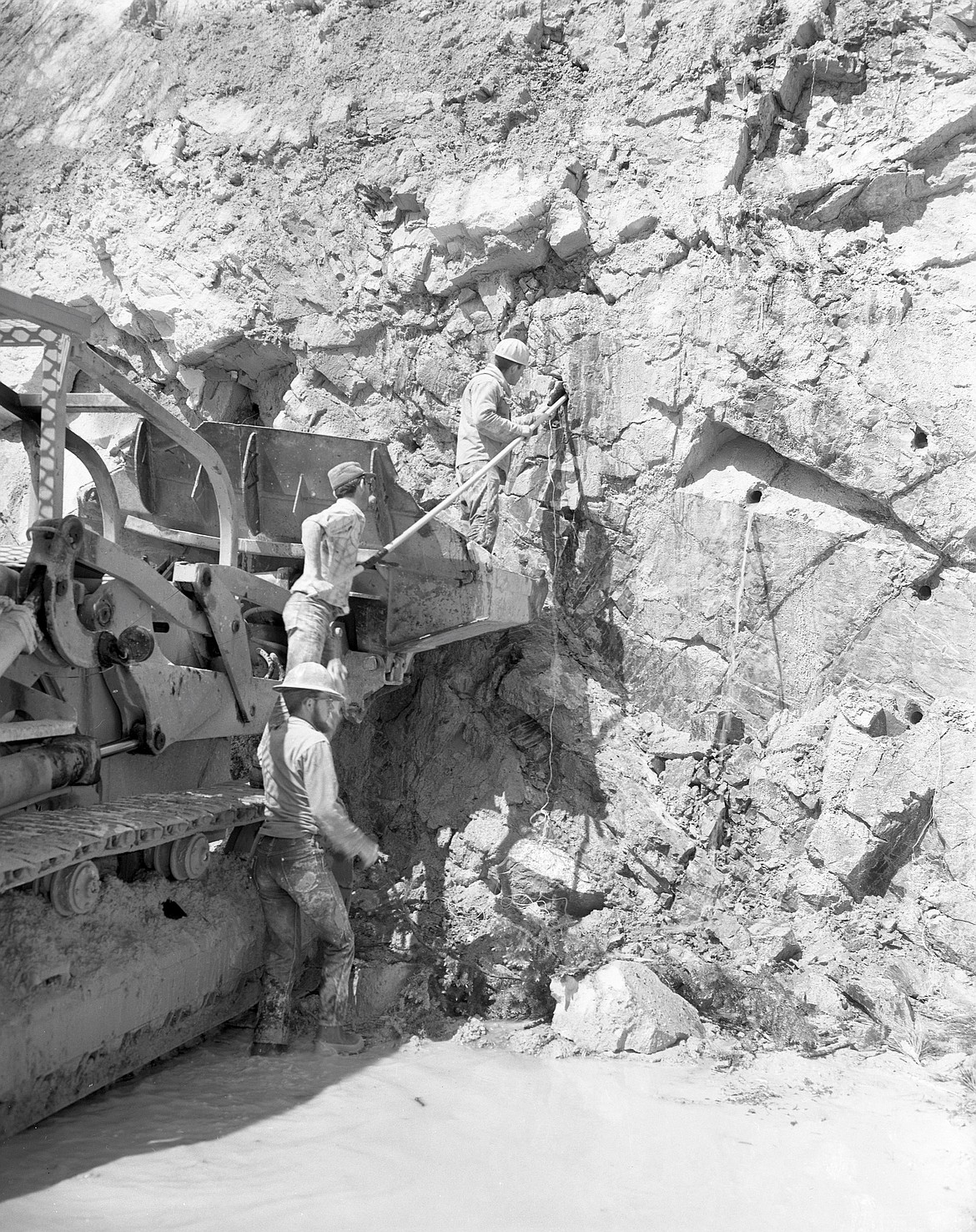 Bad Rock Canyon flood repairs, June 20, 1964.(Hungry Horse News)