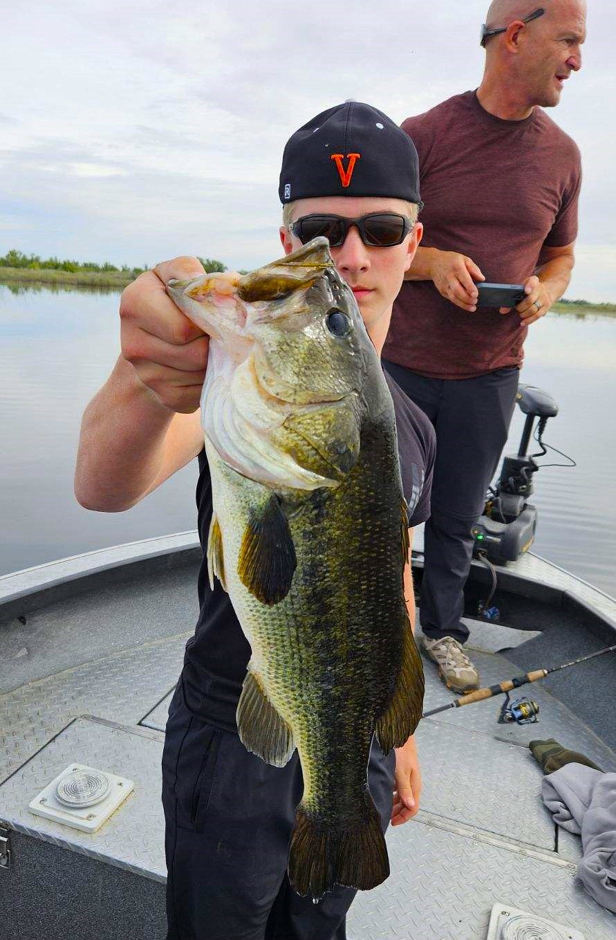 Jayc Johnson with a nice Seep Lakes largemouth bass.