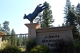 J. Neils bull statue getting some company