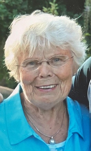 Tulla Dilling, 90, passed away peacefully in her Moses Lake, Washington home July 1 with her closest family by her side.