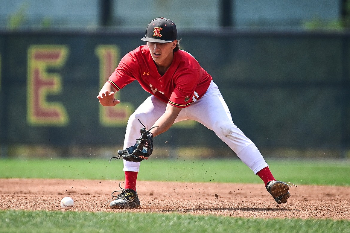 Lakers AA second baseman Ostyn Brennan (10) fields a grounder against the Billings Scarlets at Griffin Field on Thursday, July 18. (Casey Kreider/Daily Inter Lake)