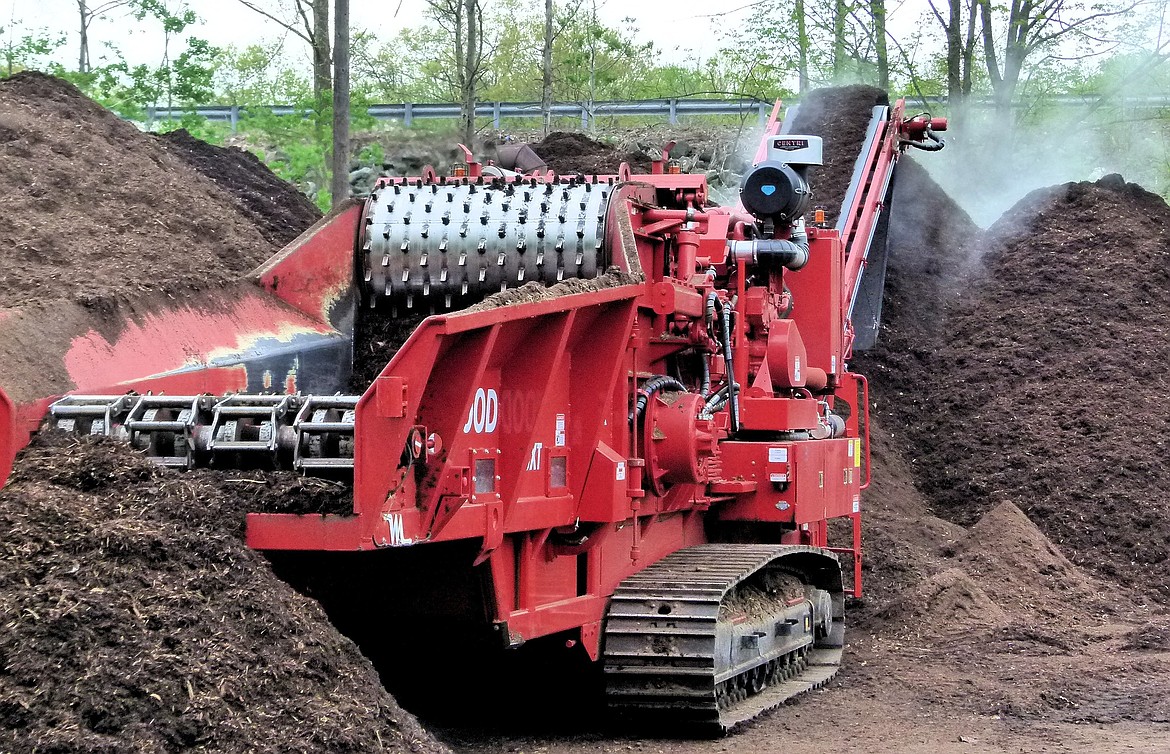 The Washington State Department of Agriculture is accepting applications through Sept. 12 for the second year of the Compost Reimbursement Program.