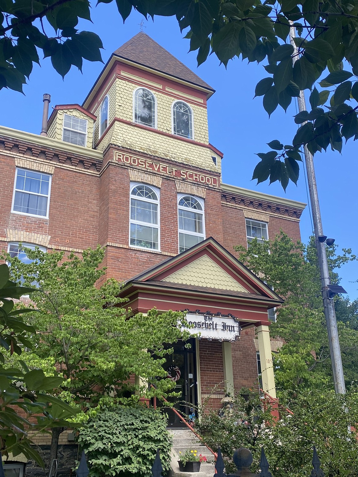 Today: The Roosevelt Building is well-kept as "The Roosevelt Inn," but its future is just as unclear as it was 50 years ago.