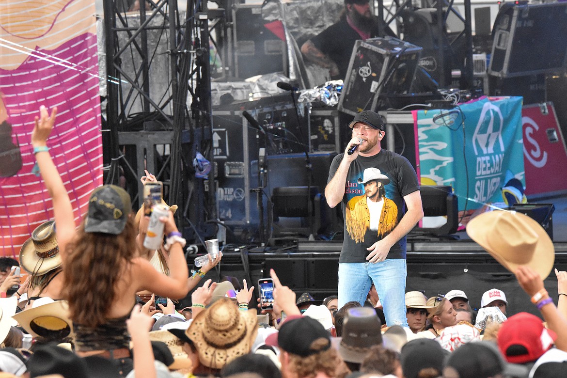 Cole Swindell rocked the stage Saturday night at Watershed.