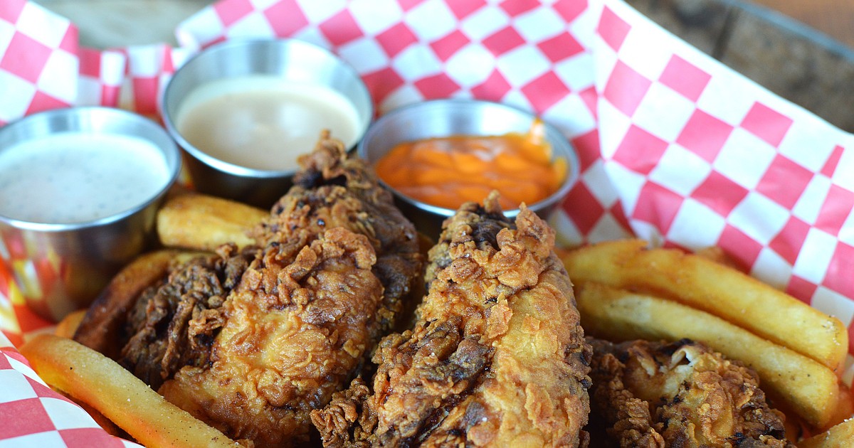 Home Ranch Bottoms meshes food and drink with entertainment offerings ...