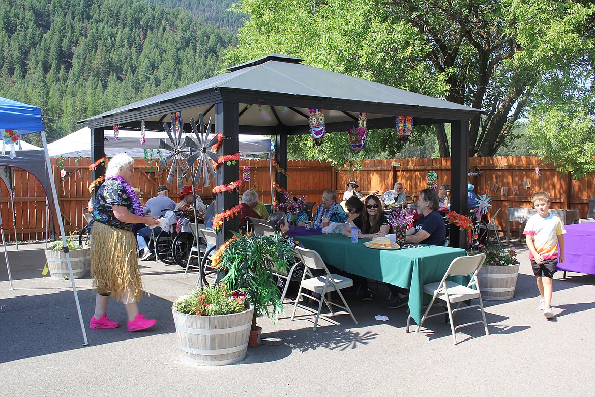 A luau at the Long-Term Care facility of Mineral Community Hospital. (Monte Turner/Mineral Independent)