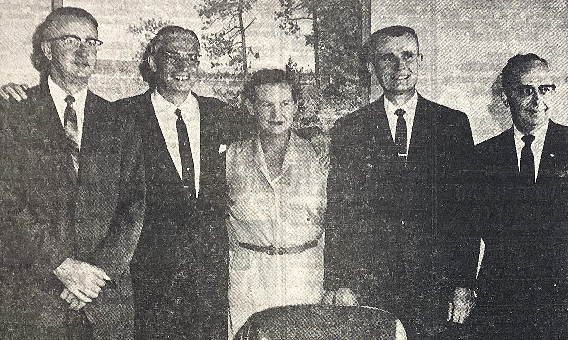 In August 1959, Burl, Beverly and Duane Hagadone, middle, were shown with two media executives who visited Coeur d’Alene to discuss color advertising for newspapers.