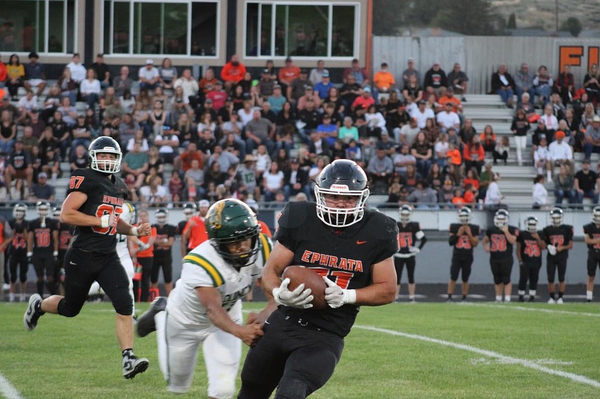 The Ephrata Tigers won the Battle of the Basin against Quincy with a final score of 35-12.