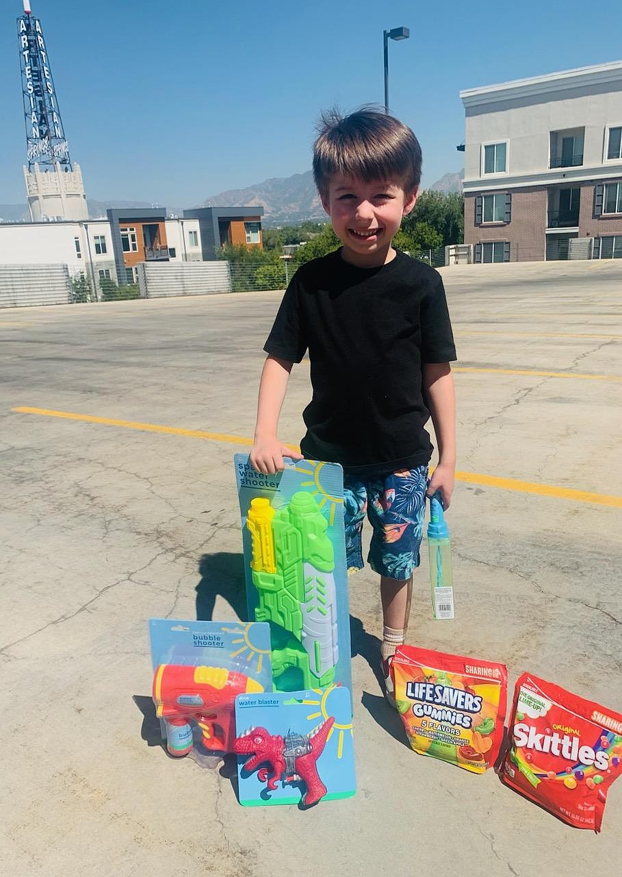 Briggs Booth, 6, of Murray, Utah took first-place honors in the Grant County Democrats’ County the Candy contest at the Grant County Fair. Briggs guessed the number of patriotic-themed candies in a tea jug and was only off by one. He won a small arsenal of bubble and water weaponry, as well as large bags of candy.