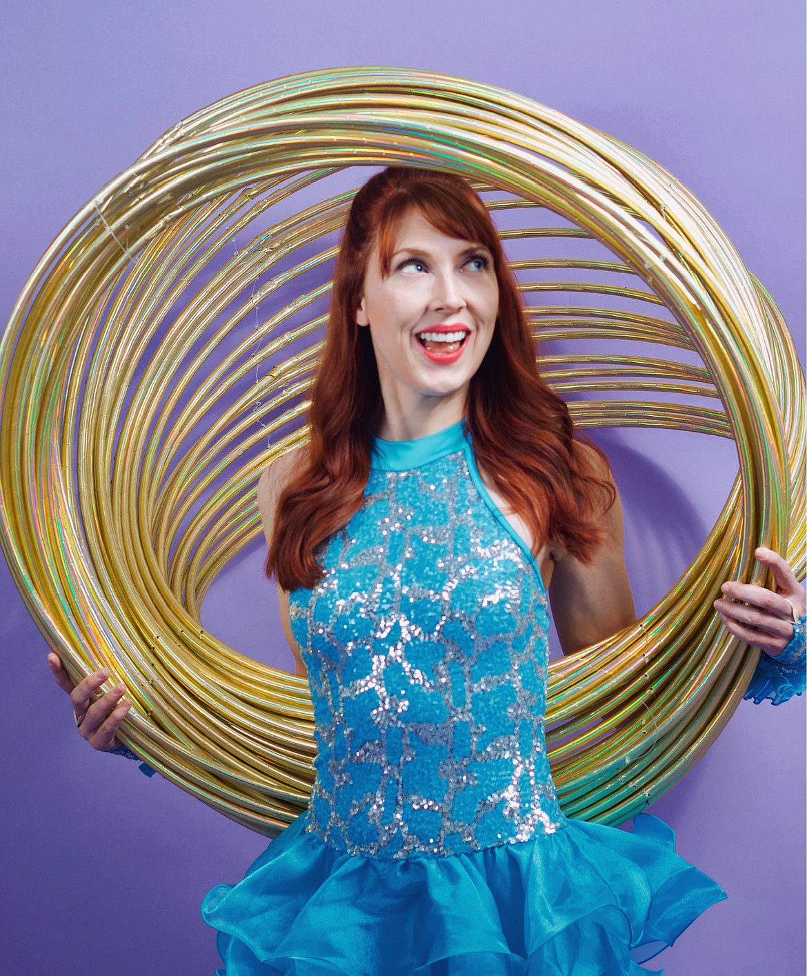 Hillia Hula Hoop Extraordinaire will perform jaw-dropping tricks with hula hoops at the Othello Fair, which starts Wednesday.