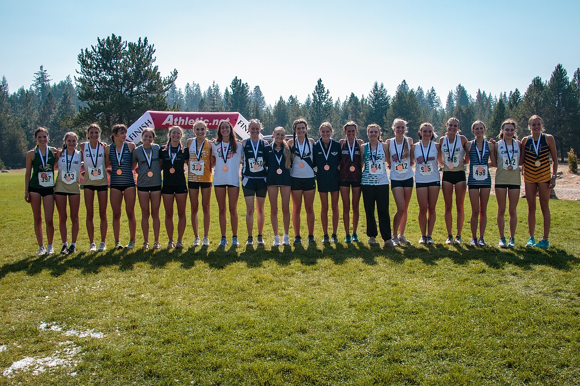 Courtesy photo
Pictured are the top 20 finishers in the girls varsity race at the Timberlake Farragut Invitational on Saturday. From left are Nica Ruprecht, Ruthie Sullivan, Sage Powell, Sonja Jones, Zoey Stauffer, Cora Crawford, Ella Klekas, Kaylynn Misner, Vanessa McLachlan, Claire Gee, Bella Buckner, Erin McMahon, Kaylee Dennler, Hazel Kunkel, Jane Wycoff, Ainsley Bowen, Cadence Mitchell, Dakota Keyworth, Lily Sullivan and Paisley Taylor.