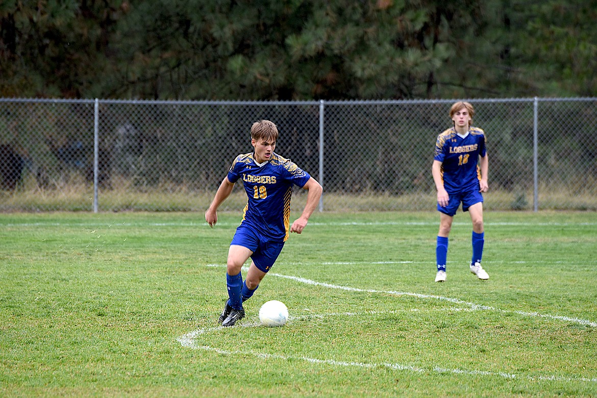 Libby's Danny Waletski prepares to shoot Thursday, Sept. 12, 2024, against Thompson Falls at J. Neils Memorial Field. (Scott Shindledecker/The Western News)