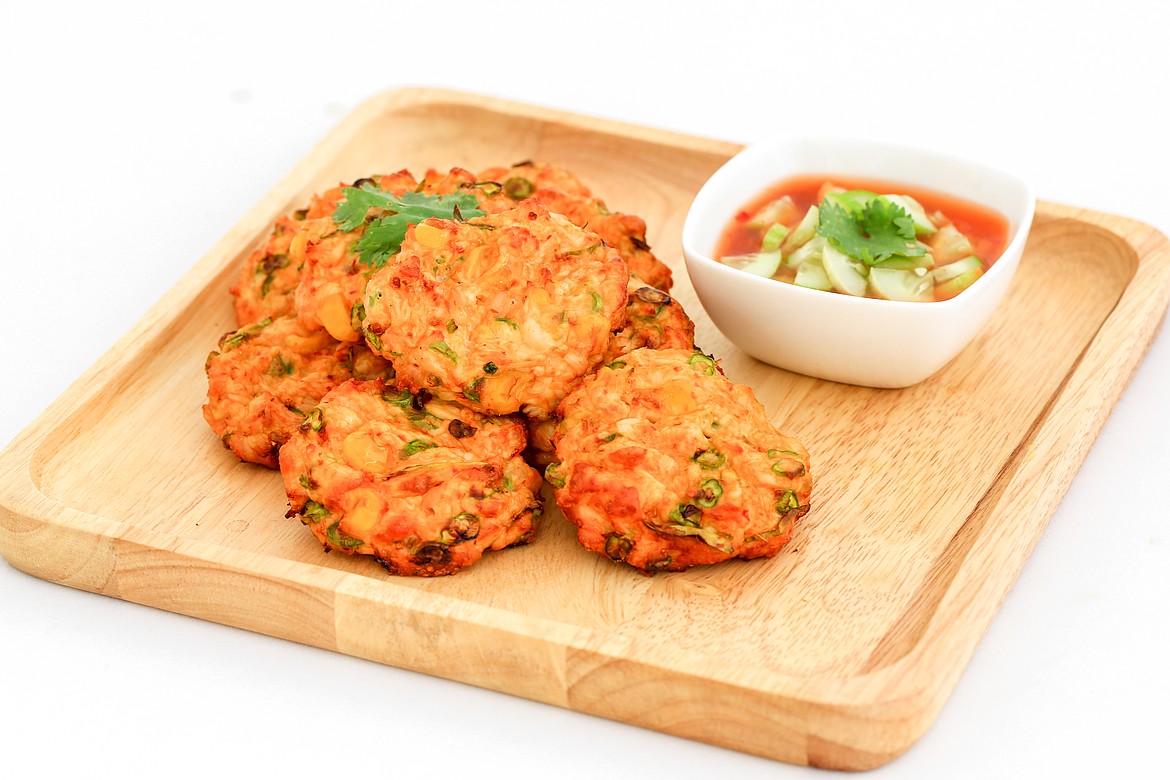 This crabcake-style chicken cake recipe created by a Great Falls, Montana, man, Bob Gadsby won the 2001 National Chicken Cooking Contest.