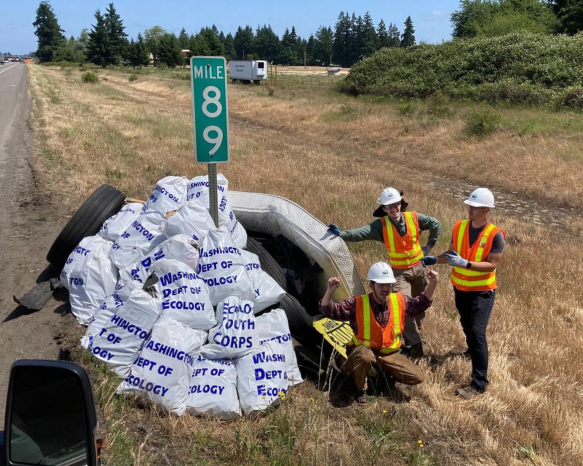 The Washington State Department of Ecology has paired with police officers, sheriff’s departments, the Washington State Department of Transportation and the Washington State Patrol to lower the amount of garbage found on state roads, highways and public areas. The new initiative “Simple As That,” will also have partnerships with Rosauers and Fred Meyer who will be distributing free car trash bags for people.