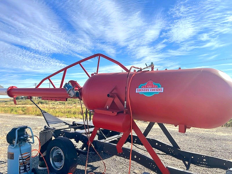 “Grandpa” Dave Freeman’s pumpkin cannon can fling a gourd as much as a quarter mile. He’ll fire it off every hour on the hour this Friday and Saturday at the Country Cousins Fall Festival.