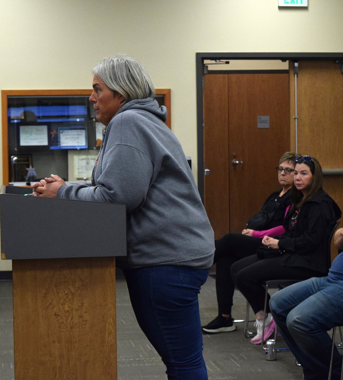 Moses Lake School District Nurse Liz Pray speaks to the Moses Lake School District board about the limited nursing staff and large caseloads she and her colleagues have. Two other MLSD sit in the audience, left, Penny Mayo, right Debbie Johnson.