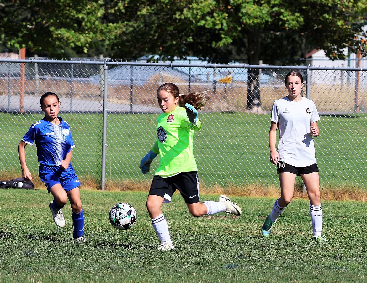 Photo by KAYLEAN MAY 
The Sting SC 2013 Girls Academy soccer team played two games over the weekend, beating SOZO FC G12 Gold 16-1 and defeating 90+ Project G2012 Pickering 12-0. Pictured at center is Sting SC goalkeeper Nora Snyder, and at right is defender Kinsey Kiefer.